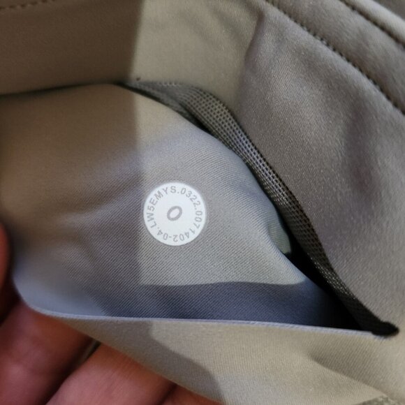 Nwot Lululemon Base Pace HR crop 23” Reflective size 0 - Picture 10 of 10